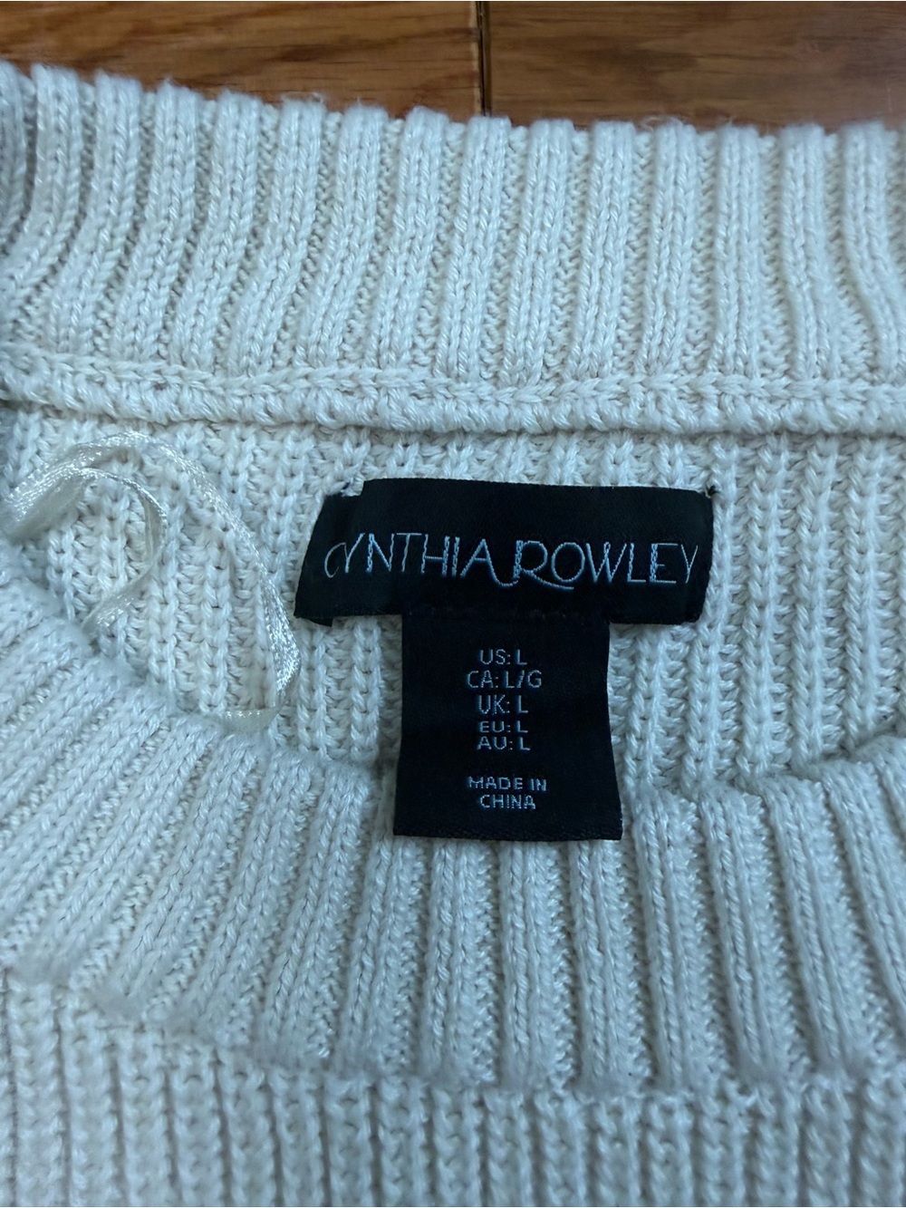 Cynthia Rowley Embroidered Heart Sweater NWT - Picture 4 of 8